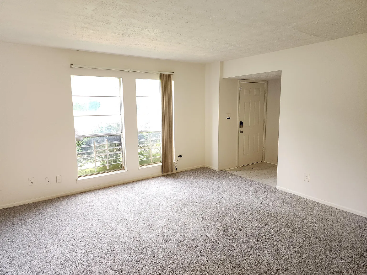 3250 Strawberry Lane - 1 — Photo 3