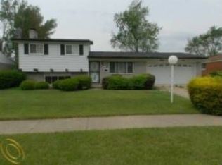 3924 Burns St, Inkster, MI 48141