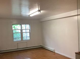 4629 161st St, Flushing, NY 11358