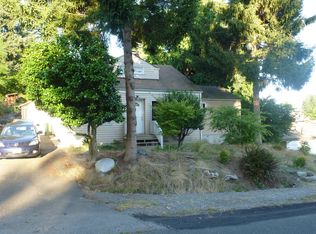 11022 38th Ave NE, Seattle, WA 98125