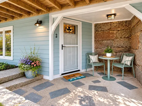 6 Mount Locust Pl #2, Gloucester, MA 01930