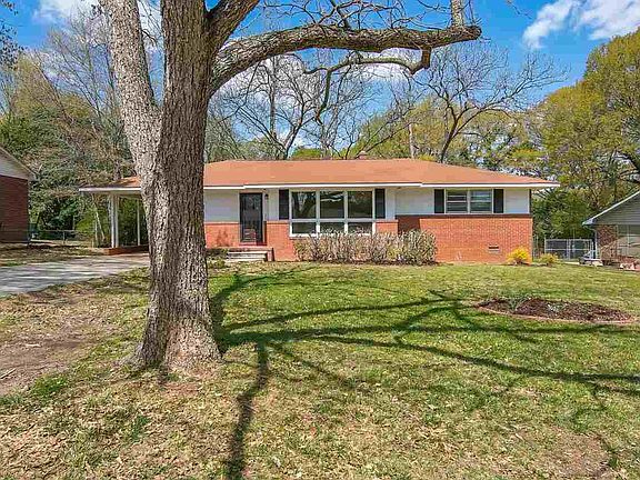 3rd image of 152 Revere Cir
