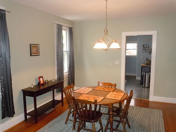 5th image of 1217 Corbett St