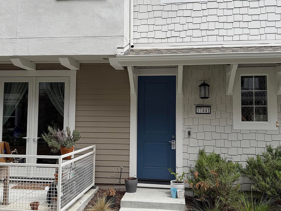 1st image of 37441 Bowline Rd