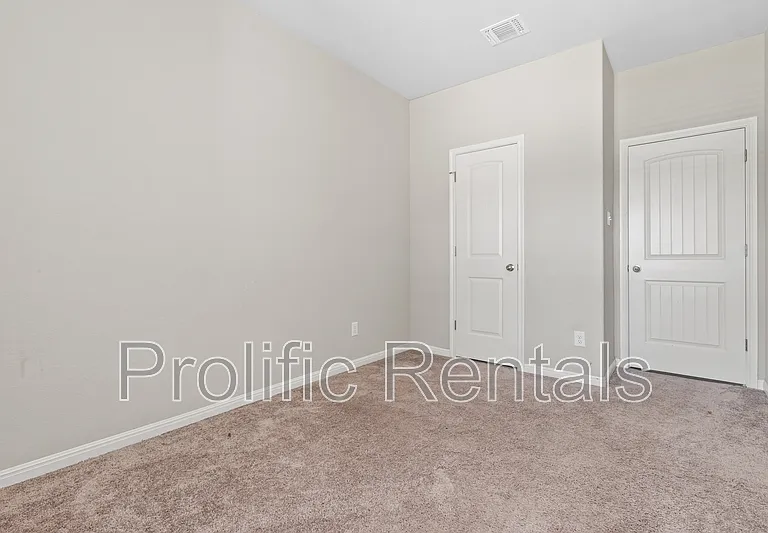 6117 Verde Dr — Photo 22