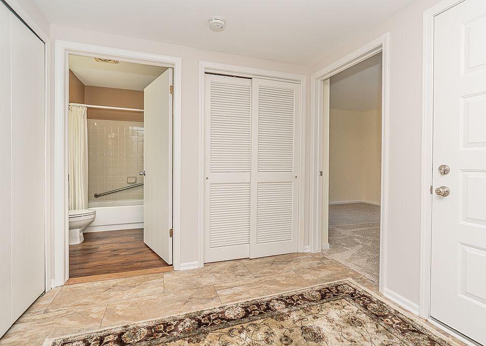 981 Wexford Way, photo 8