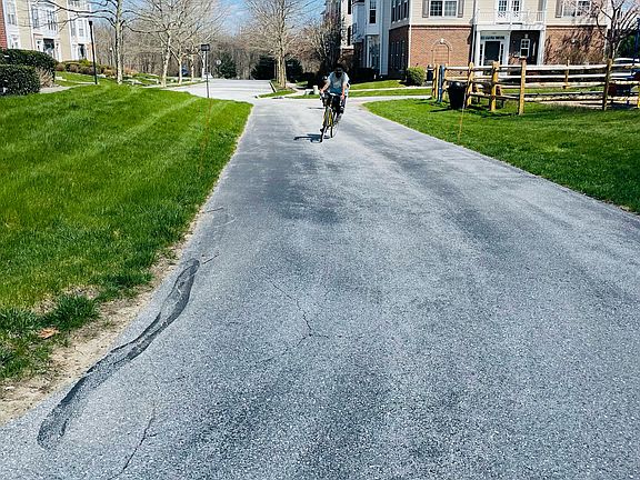 Lot of area to bike around the house