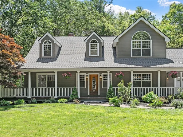 26 Sam Cobb Ln, Princeton, MA 01541