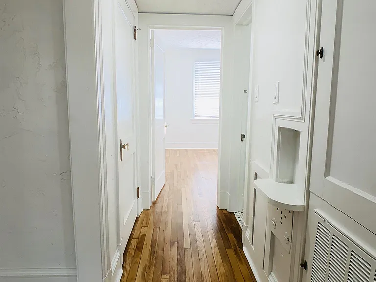 838 Lasalle St #2 — Photo 14