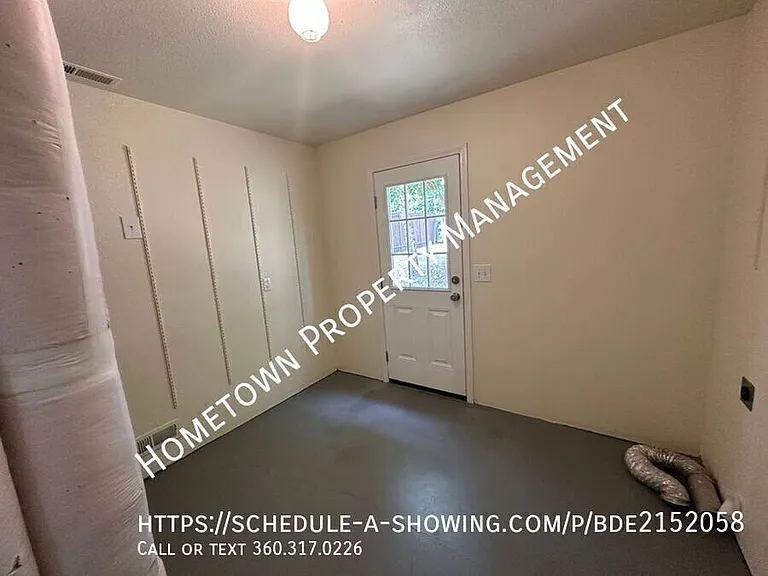 807 Cushing St SW — Photo 16