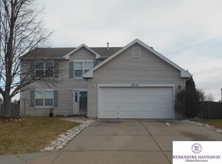 2719 Cottage Cir, Bellevue, NE 68123