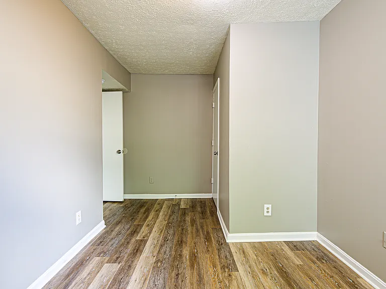 1307 E Market St #1 — Photo 14