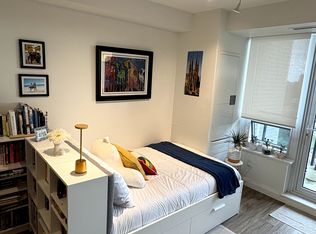 71 Redpath Ave #705, Toronto, ON M4S 0E1