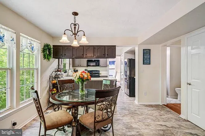 5 Lee Ct — Photo 11