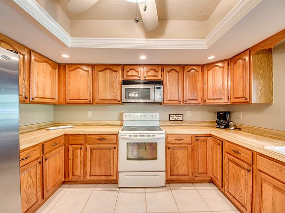 4th image of 11093 Orangewood Dr