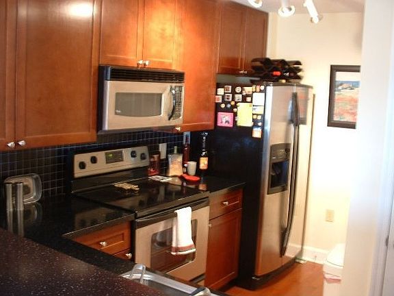 All stainless appl and custom cabinets