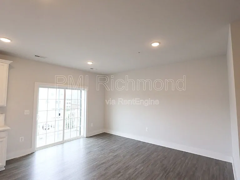 4344 Bon Secours Pkwy #B — Photo 6