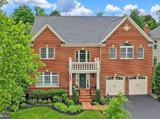 18794 Kipheart Dr, Leesburg, VA 20176