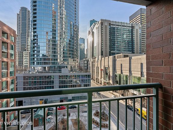 2nd image of 480 N McClurg Ct APT 905