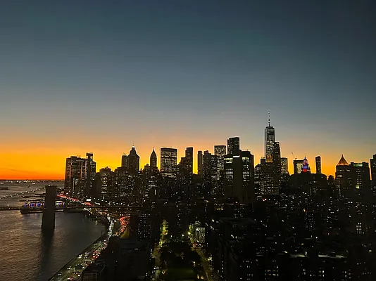 Rented by Gulia Wang, LREB | media 24