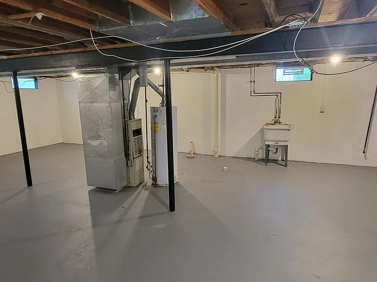21276 Abrahm St — Photo 12