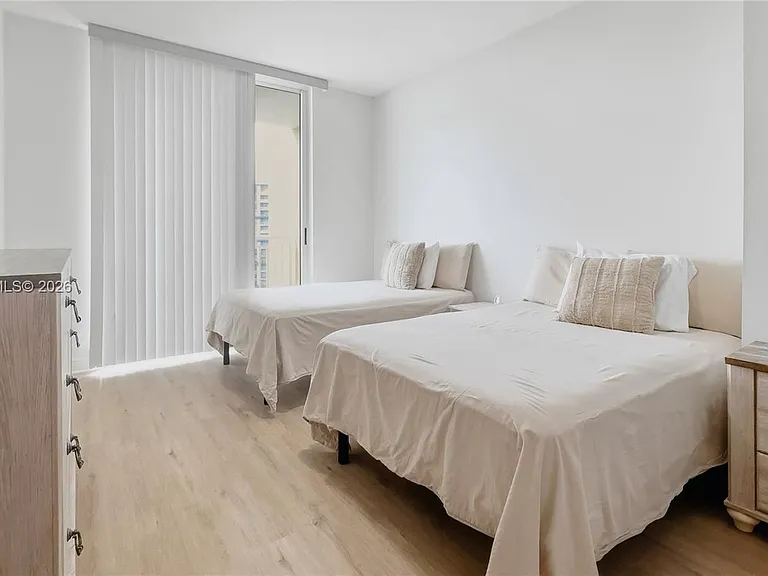 1755 E Hallandale Beach Blvd #2303E — Photo 18