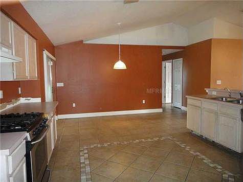 5th image of 832 Park Valley Cir