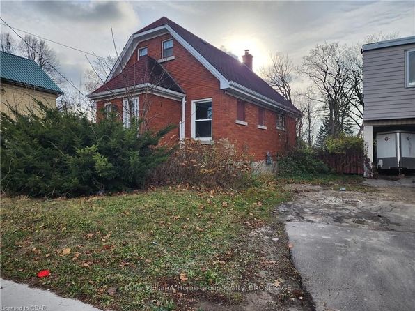 257 Mill St, Kitchener, ON N2M 3R4