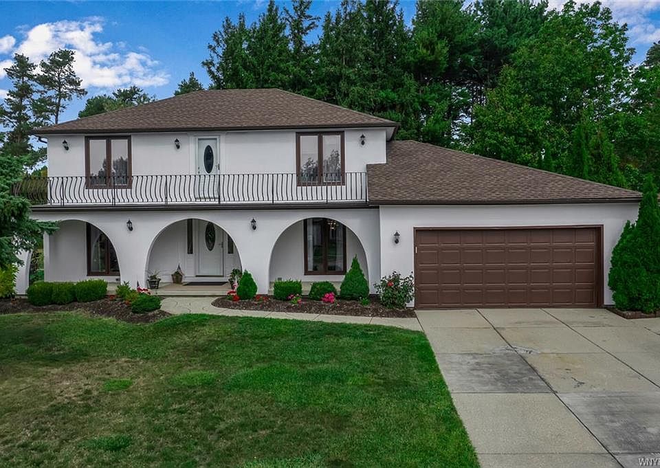 1st image of 15 Centennial Ct