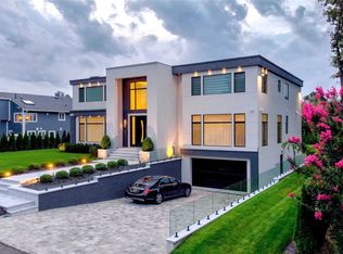 80 Dickenson Pl, Great Neck, NY 11023