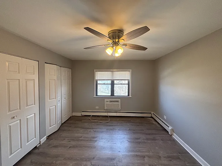21907 Jeffrey Ave — Photo 2