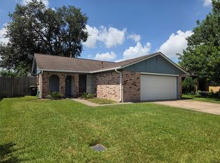 1518 Wentwood Dr, Pasadena, TX 77504