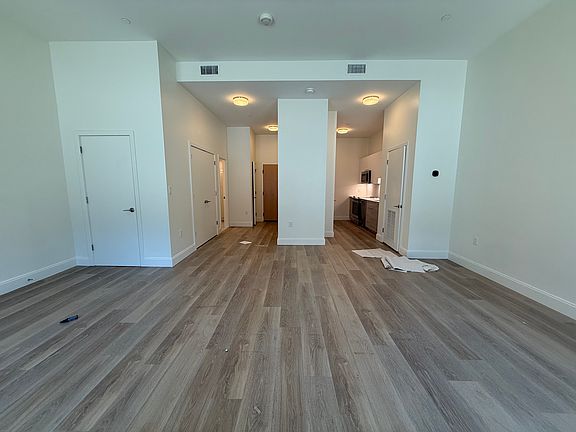 3rd image of 1080 Commonwealth Ave #213