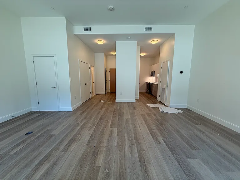 1080 Commonwealth Ave #213 — Photo 3