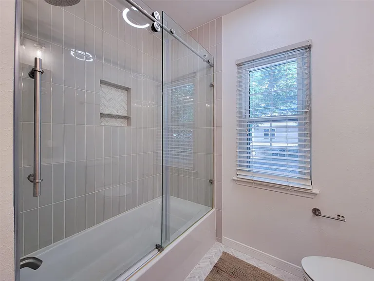8123 Sunny Ridge Dr — Photo 31