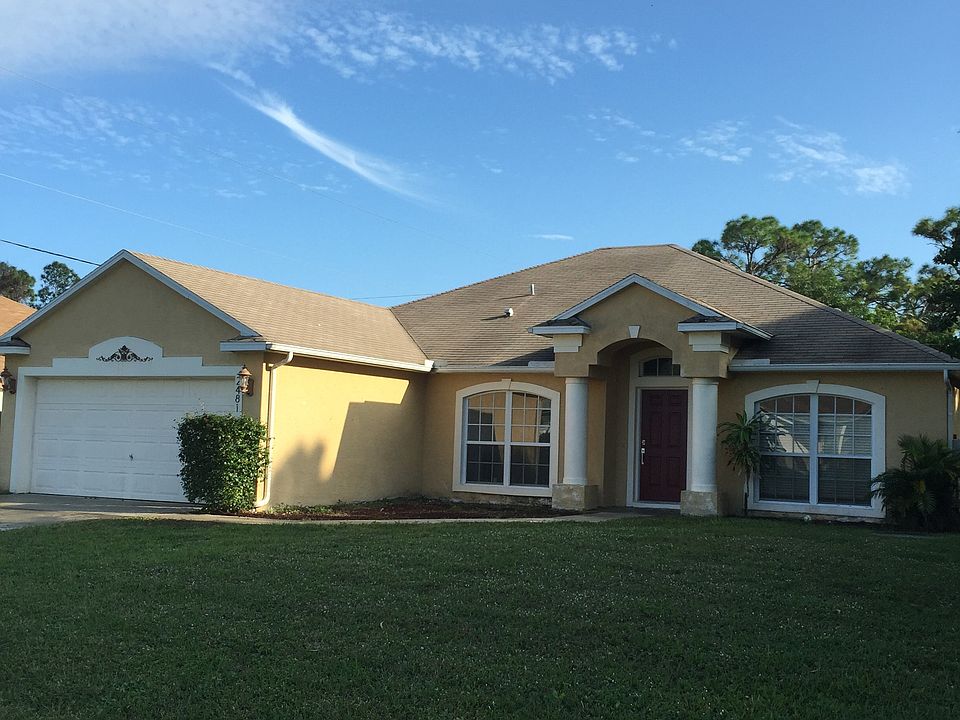 1st image of 2481 SW Falcon Cir