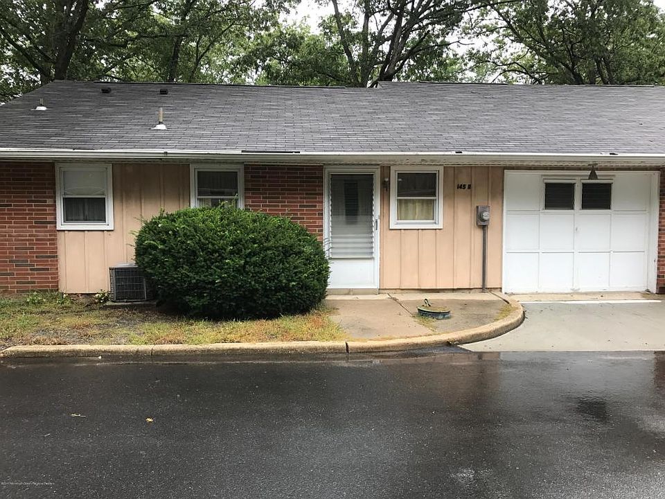 1st image of 145D Buckingham Dr