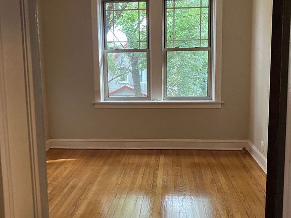 4th image of 4503 N Greenview Ave APT 2W