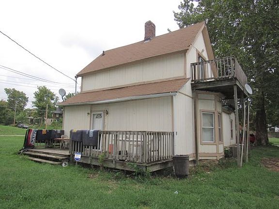 2nd image of 3304 Tracy Ave