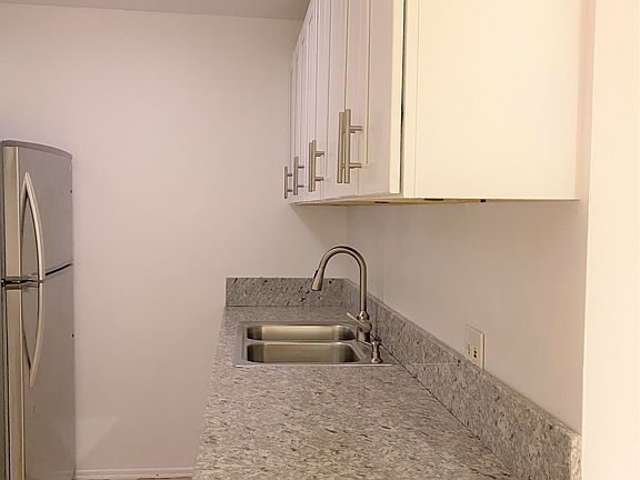2nd image of 5246 Agnes Ave APT 207