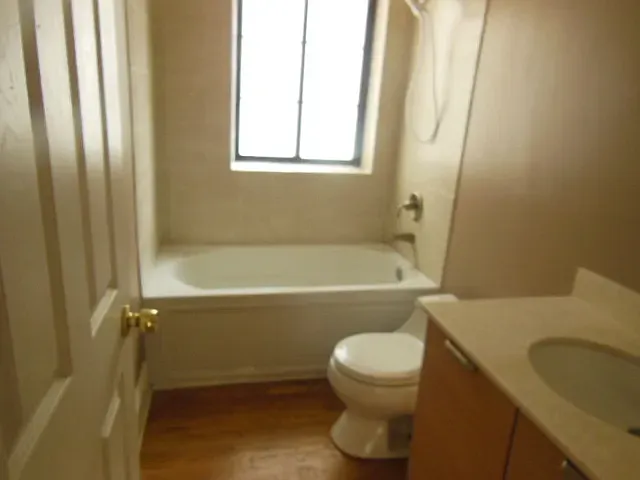7423 N Sheridan Rd #2E — Photo 5