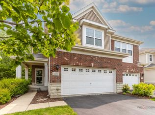 1022 Ravendale Ct, Naperville, IL 60540
