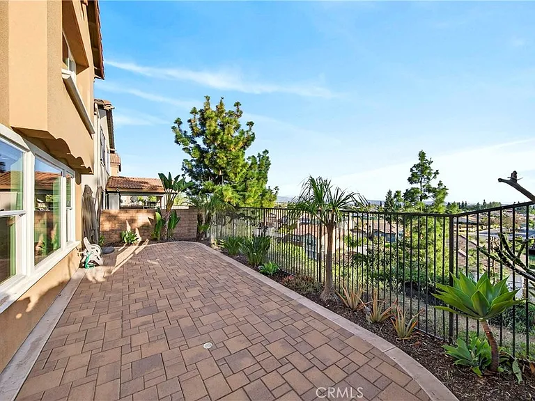 2976 E Coalinga Dr — Photo 20