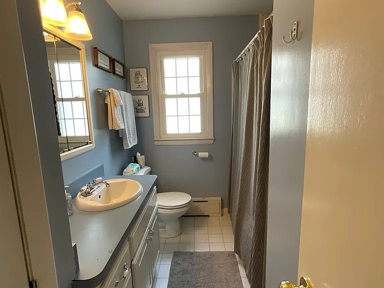278 N Elm St — Photo 12