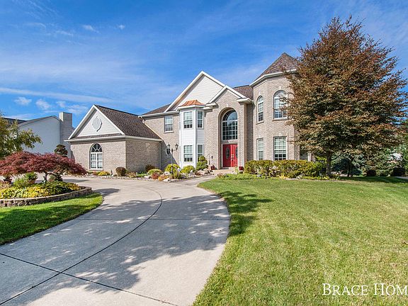 2nd image of 1383 Silver Springs Ct SE