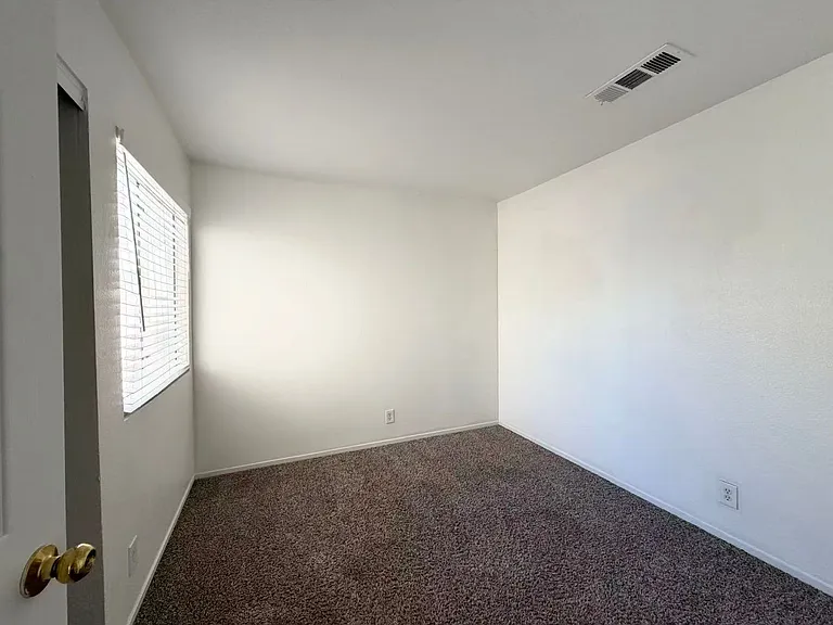 8256 Ten Gallon Ct — Photo 12