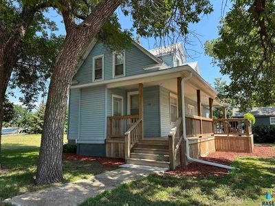 110 N Pearl St, Menno, SD, 57045
