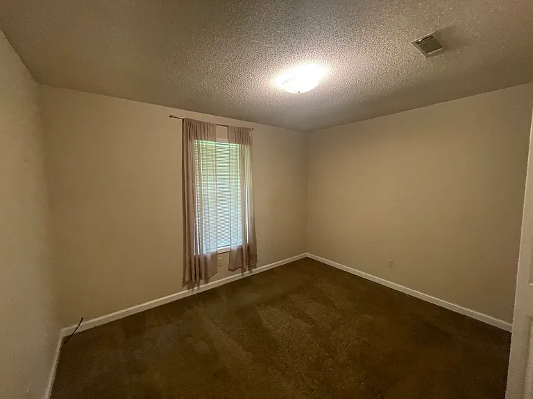 106 Boyce Rd — Photo 7