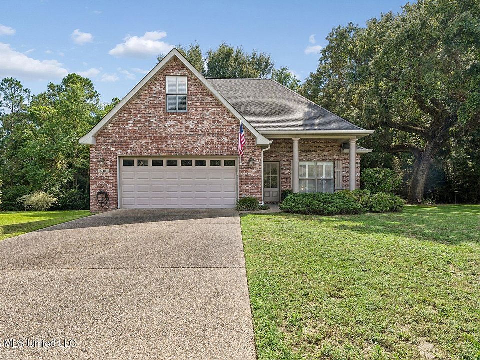 1st image of 912 Bent Tree Cir