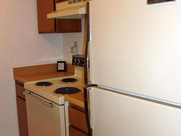 2nd image of 3033 E Devonshire Ave Unit 3033